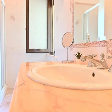 Izzhome Bihappy * פולה