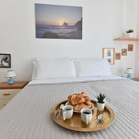 Διαμέρισμα Izzhome Bihappy
