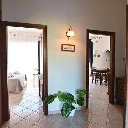 Διαμέρισμα Izzhome Bihappy *