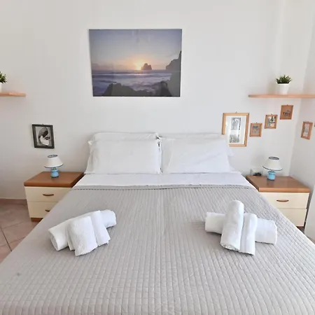 Διαμέρισμα Izzhome Bihappy *