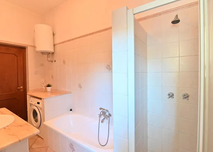 Izzhome Bihappy Apartment Pula